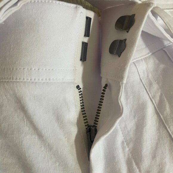 VINCE Capri Pants With Belt - Picture 8 of 11